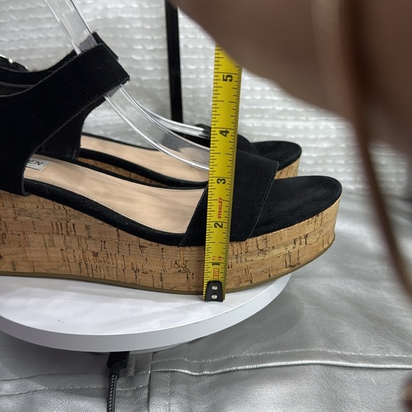 (T5) Steve Madden Women's Breathe Slingback Wedge Sandals, Black Suede, 8.5 M - Picture 3 of 10